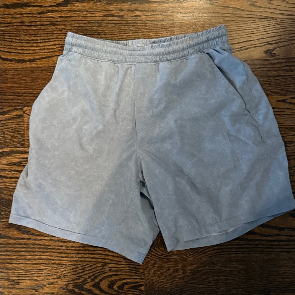 Lululemon men’s pacebreaker linerless short. 7 inch inseam.